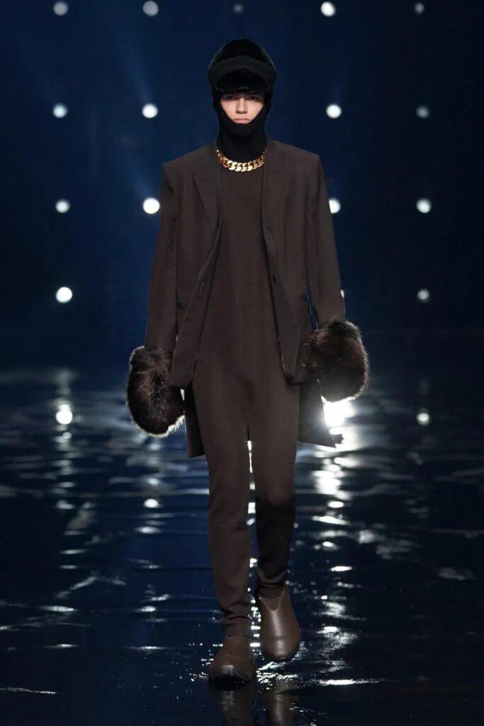 GIVENCHY 2