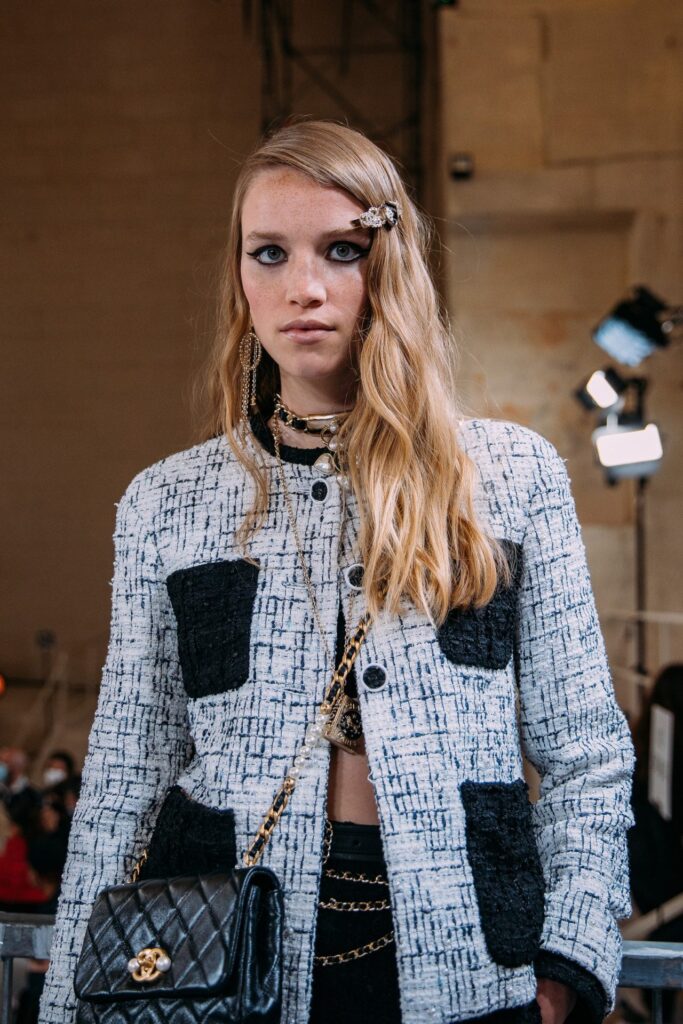 Chanel 20Cruise 202021 2022 20backstage 20by 20Acielle 20STYLEDUMONDE 20Fashion 20Photography 95A9912FullRes