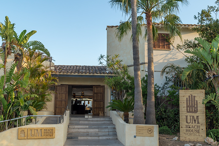 Mallorca beachclub um beachhouse portals portlas Nous puerto portals restaurant 180gradsalon 9